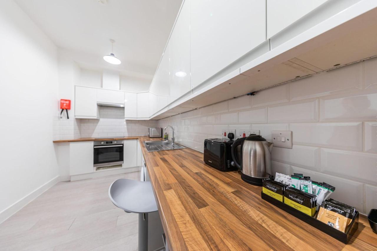 Anson Modern And Spacious Loft Apartment London